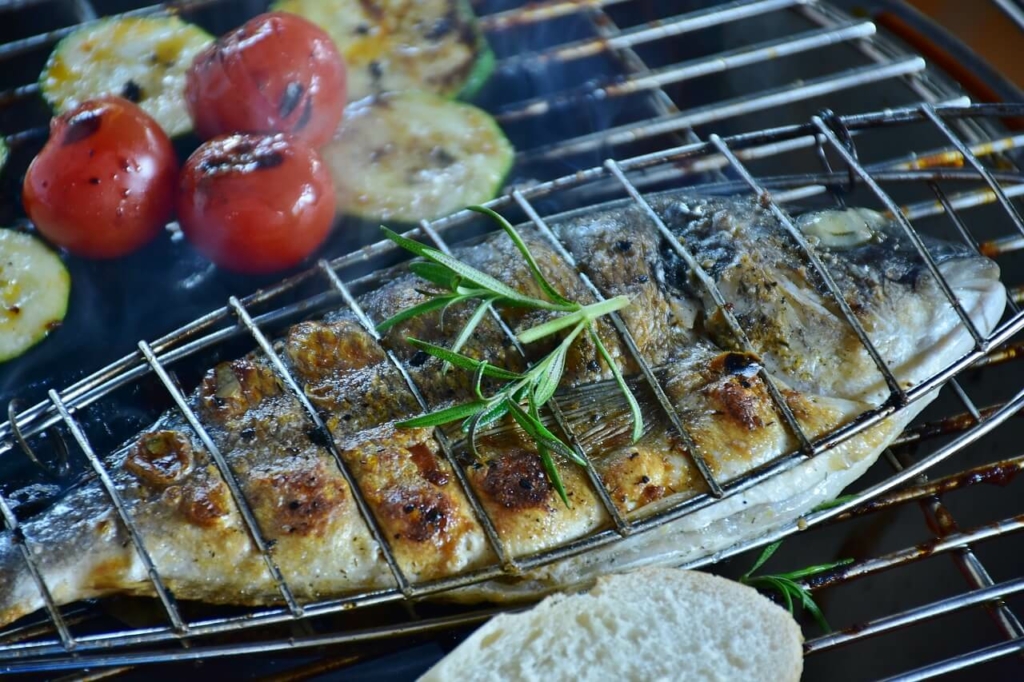 Fisch Auf Gasgrill